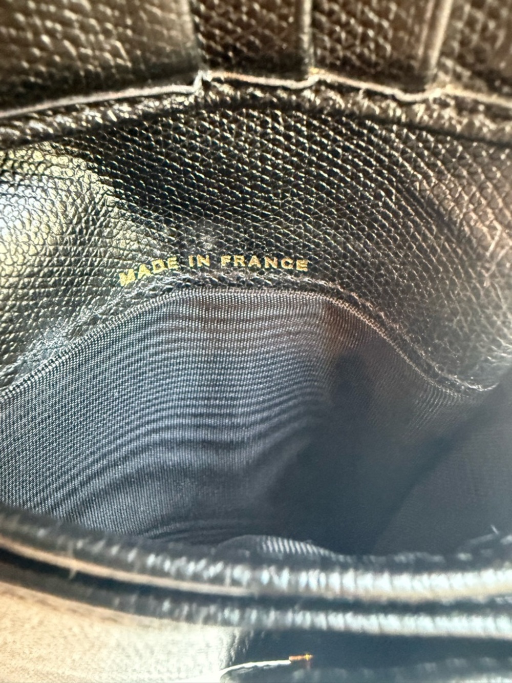 Chanel ‘Coco Button Bifold Wallet’ - Picture 5 of 8